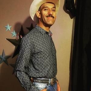 Meet your Posher, Gerardo